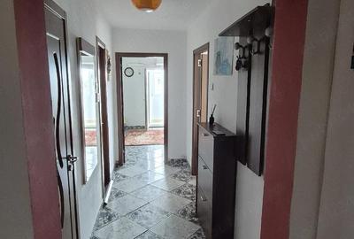 Apartament cu 2 camere decomandat în Tei - 5