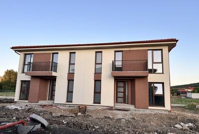 Duplex semifinisat Chinteni 120mp utili in ansamblu privat de case - 2