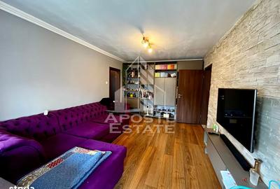 Apartament cu 2 camere semidecomandat, mobilat în Complex Studențesc