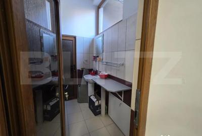 Spațiu comercial, de 110 mp, în Micro 16