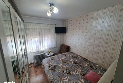 Apartament cu 5 camere decomandat în Micălaca - 4