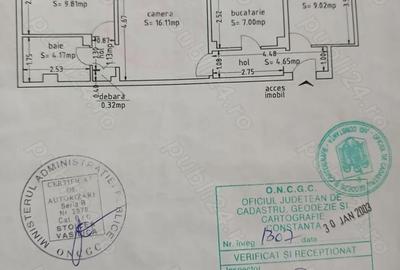 Apartament cu 3 camere semidecomandat în Sud