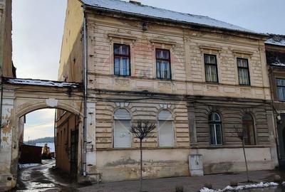 Apartament cu 4 camere, mobilat în Central - 8