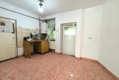 Casa individuala, zona Biserica Sarbeasca comision 0% - 9