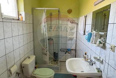 Casă cu 5 camere cu Teren 741 Mp în Mediaș - 12