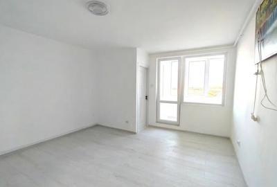 Garsonieră decomandată în Noua - 2