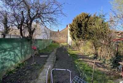 Comision 0 | Casa 2 Camere | Anexa o camera| Pivnita | 230mp | Balcescu - 19