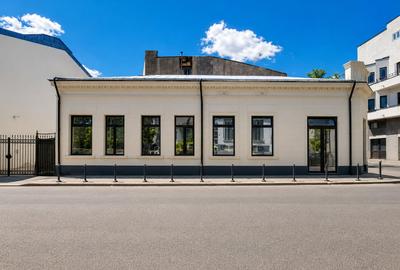 Spațiu comercial, de 197 mp, în Unirii - 12