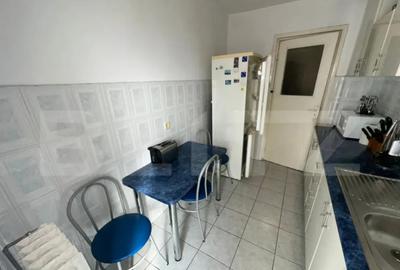 Apartament cu 3 camere decomandat în Astoria - 2