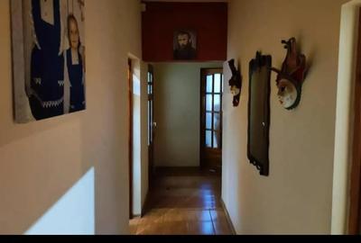 Casă cu 3 camere în Central - 4