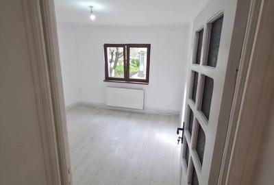 Apartament cu 2 camere decomandat în Central - 1