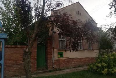 Casă cu 3 camere în Cheresig