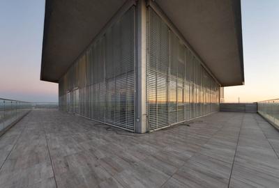 Penthouse cu 5 camere semidecomandat, mobilat în Splaiul Unirii - 21