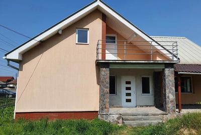 Casă cu 3 camere în Borlești - 4