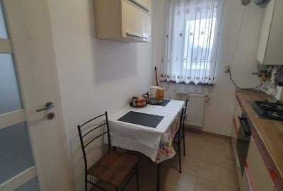 Garsonieră decomandată în Central - 8