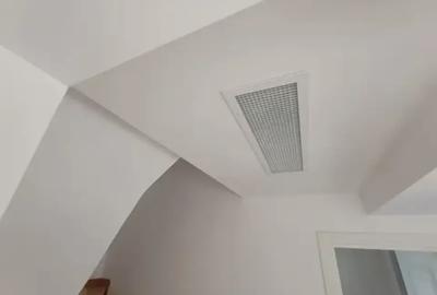 Vilă 5 camere  curte și parcare – 1 Decembrie - 15