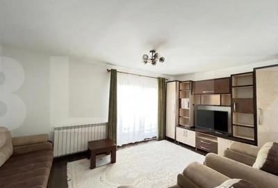 Apartament cu 3 camere decomandat în Central - 1
