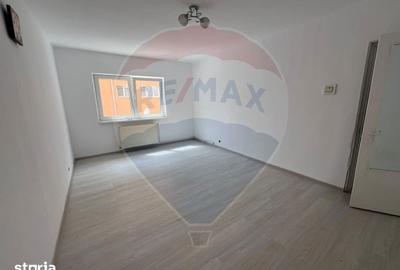 Apartament cu 2 camere decomandat în Central - 1