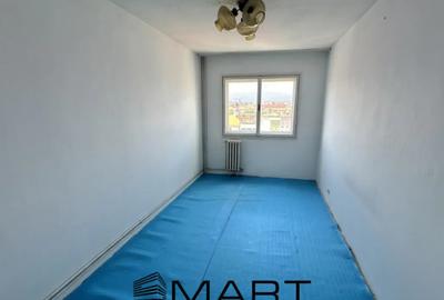 Apartament cu 4 camere decomandat, mobilat în Vasile Aaron - 14