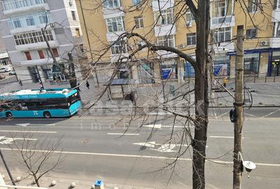 Apartament cu 2 camere decomandat în Central - 4