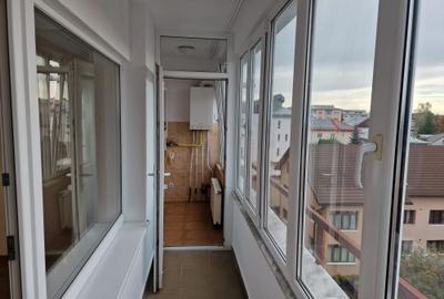 De Vanzare Apartament 2 Camere decomandat etaj 5/7, 72 mp,Pret 113000 euro - 4
