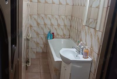 Garsonieră decomandată în Găvana