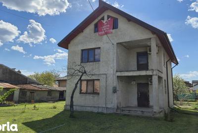 Casă cu 3 camere cu Teren 466 Mp în Dobroești - 2