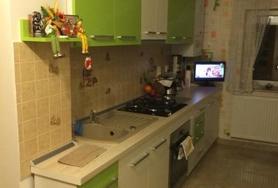 Apartament cu 3 camere decomandat în Decebal - 5
