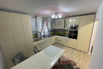 Apartament cu 3 camere decomandat, mobilat în Precista - 2