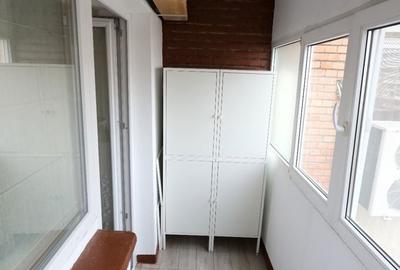 Apartament cu 3 camere decomandat în Rovine - 4