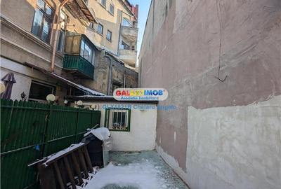 Armeneasca etaj vila 5 camere ,suprafata 183 mp, loc parcare - 22