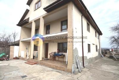 VILA  DUMBRAVA ROSIE  langa orasul PIATRA NEAMT - 2