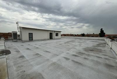 Spațiu comercial, de 350 mp, în Central