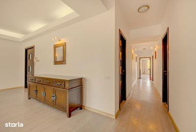 Apartament cu 4 camere în Central - 15