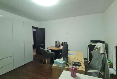 Casă cu 4 camere cu Teren 500 Mp în Voluntari - 1