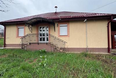 Casă cu 3 camere cu Teren 496 Mp în Tomești - 13