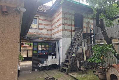 Casă cu 3 camere cu Teren 671 Mp în Central - 12