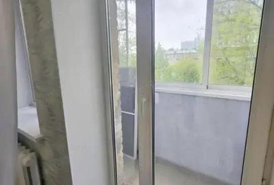 Oferim spre inchiriere apartament cu 3 camere in zona Uverturii - 1