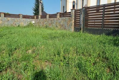 Teren de 1100 mp, în Gârdani - 2