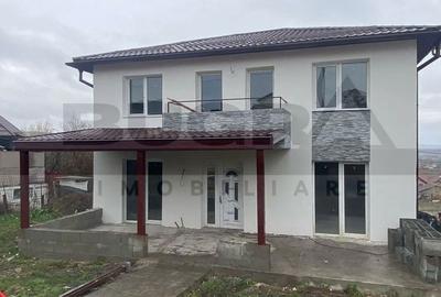 Casă cu 4 camere cu Teren 400 Mp în Jucu