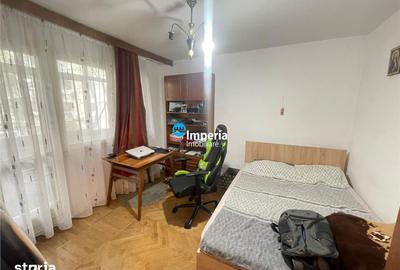 Apartament cu 3 camere semidecomandat în Podu Roș - 3