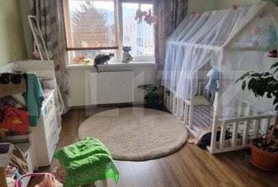 Apartament de vanzare, cu 4 camere, 91 mp, zona-Astra - 2