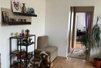 Apartament cu 2 camere semidecomandat, mobilat în Astra