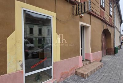 Spațiu comercial, de 35 mp, în Central - 1