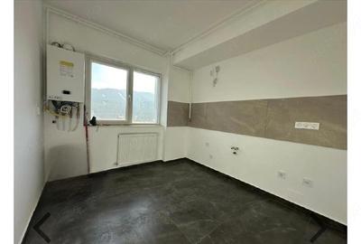 Apartament cu 2 camere decomandat în Sud