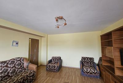 Apartament cu 2 camere decomandat în 1 Decembrie - 3