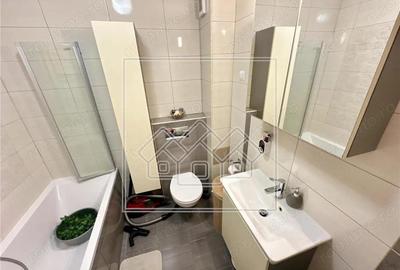 Apartament disponibil imediat, 2 camere, decomandat, balcon, parcare - 3