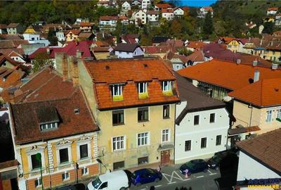 FILM! Eleganta si confort, in cetatea istorica a Brasovului, vedere spre Tampa - 10