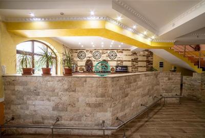 Oportunitate ! Pensiune 7 camere, 4 apartamente, 760mp utili la E60 - 16