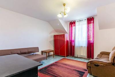 Casă cu 5 camere cu Teren 373 Mp în Bd. Gloriei - 7